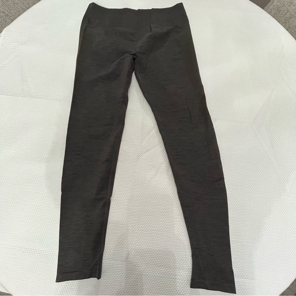 Sleek Charcoal Scrunch Leggings